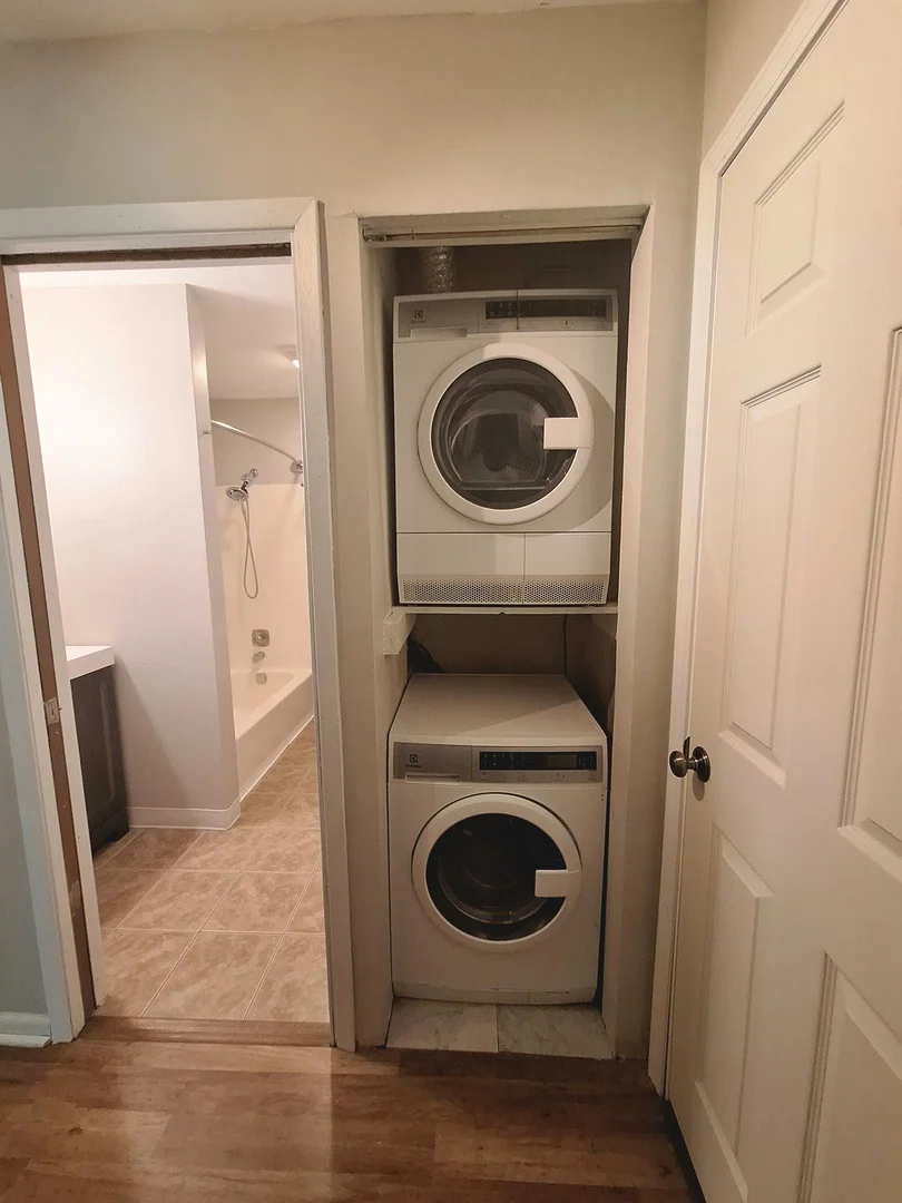 Photo of Unit C6 at 1482 Stonebridge Circle