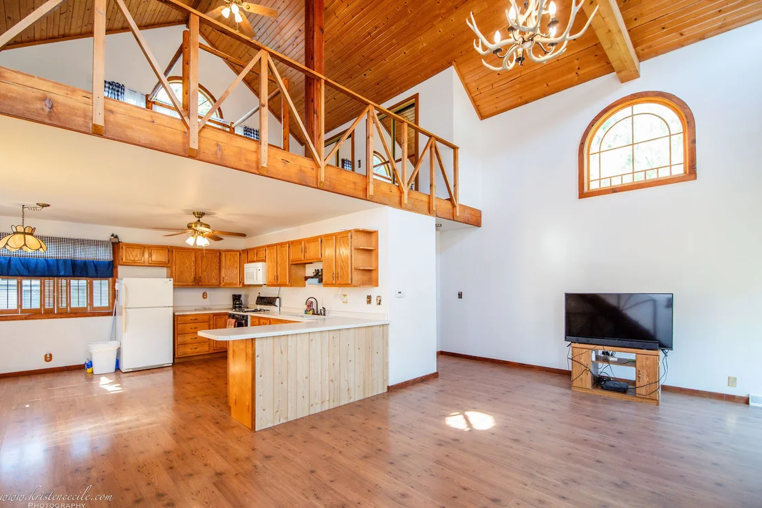 Photo of 804 N 2199TH Road