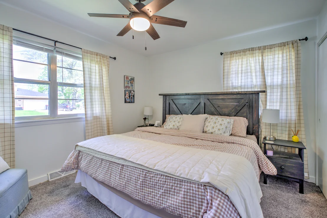 Photo of 1402 HILLTOP Drive