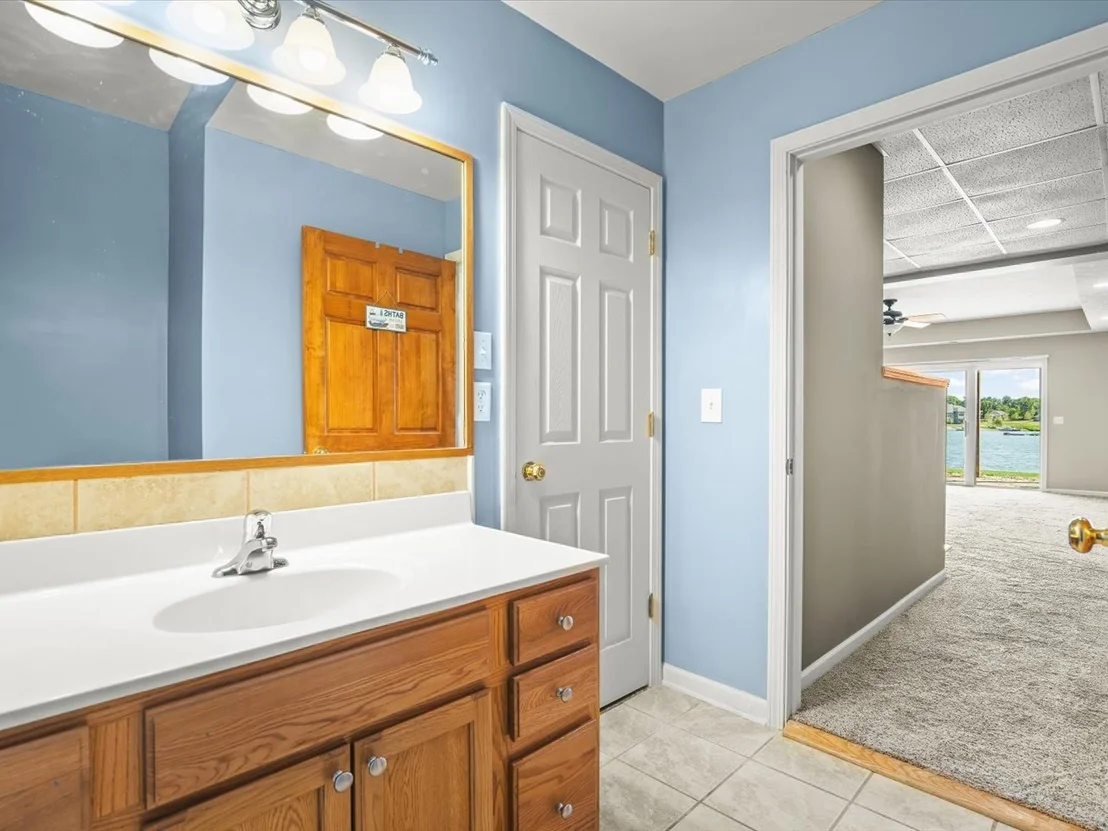 Photo of Unit 0 at 3729 Lakeview Drive