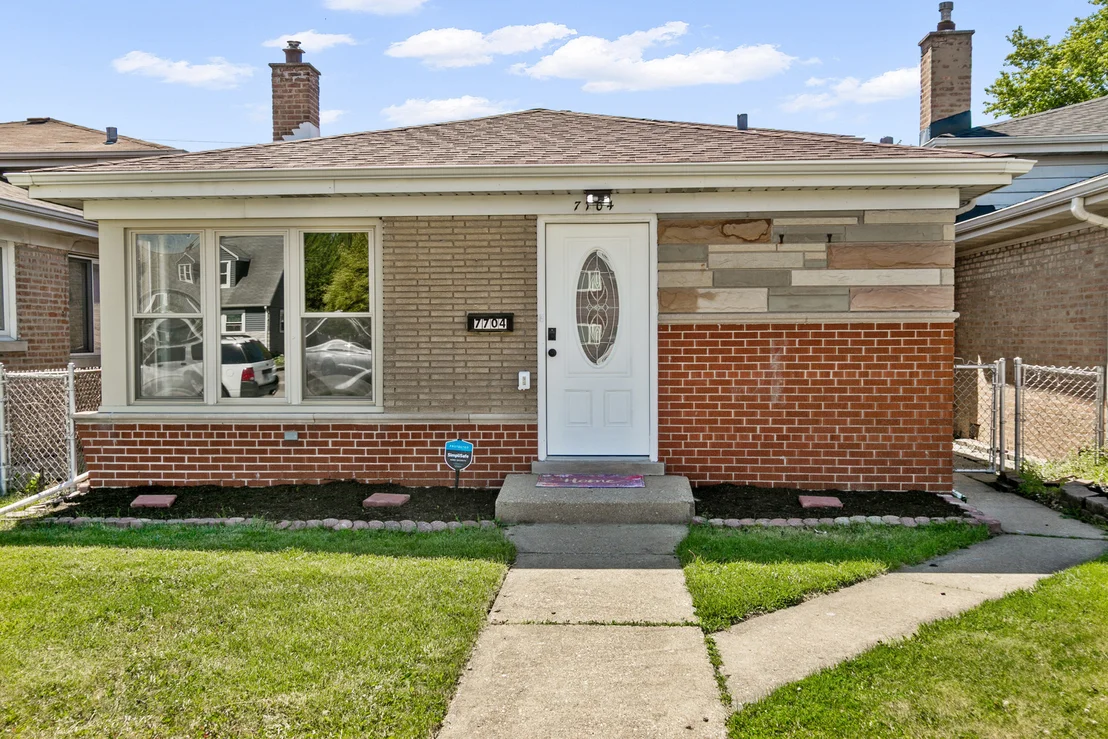 Photo of 7704 Mcvicker Avenue