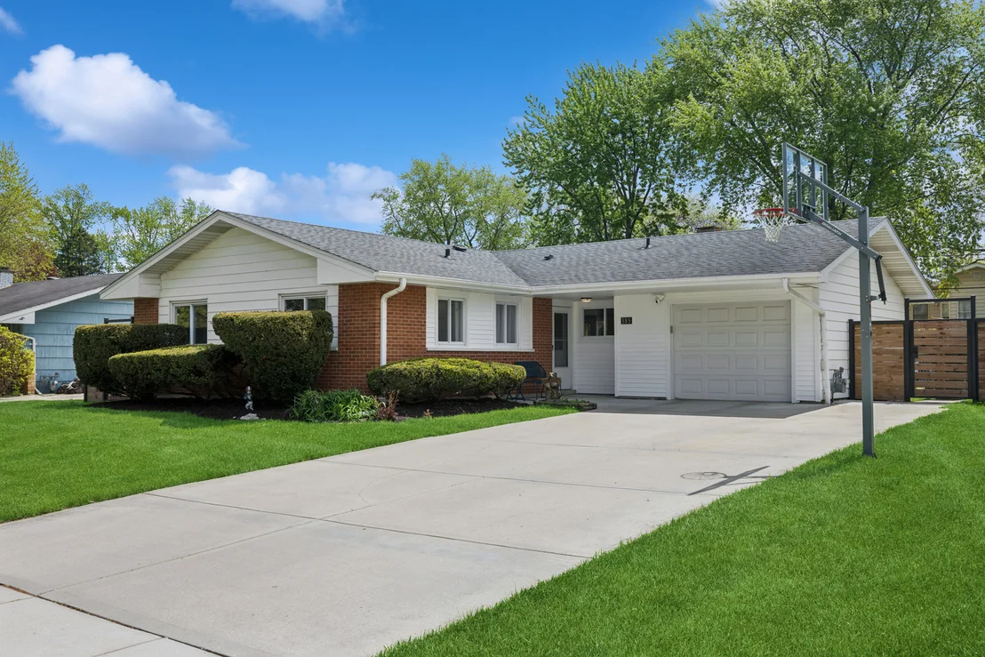Photo of 385 Lafayette Lane