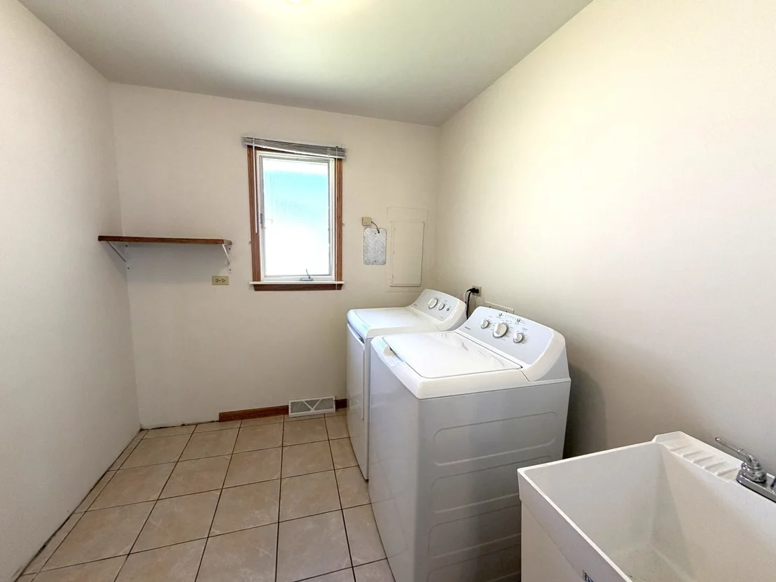 Photo of 901 Lark Street
