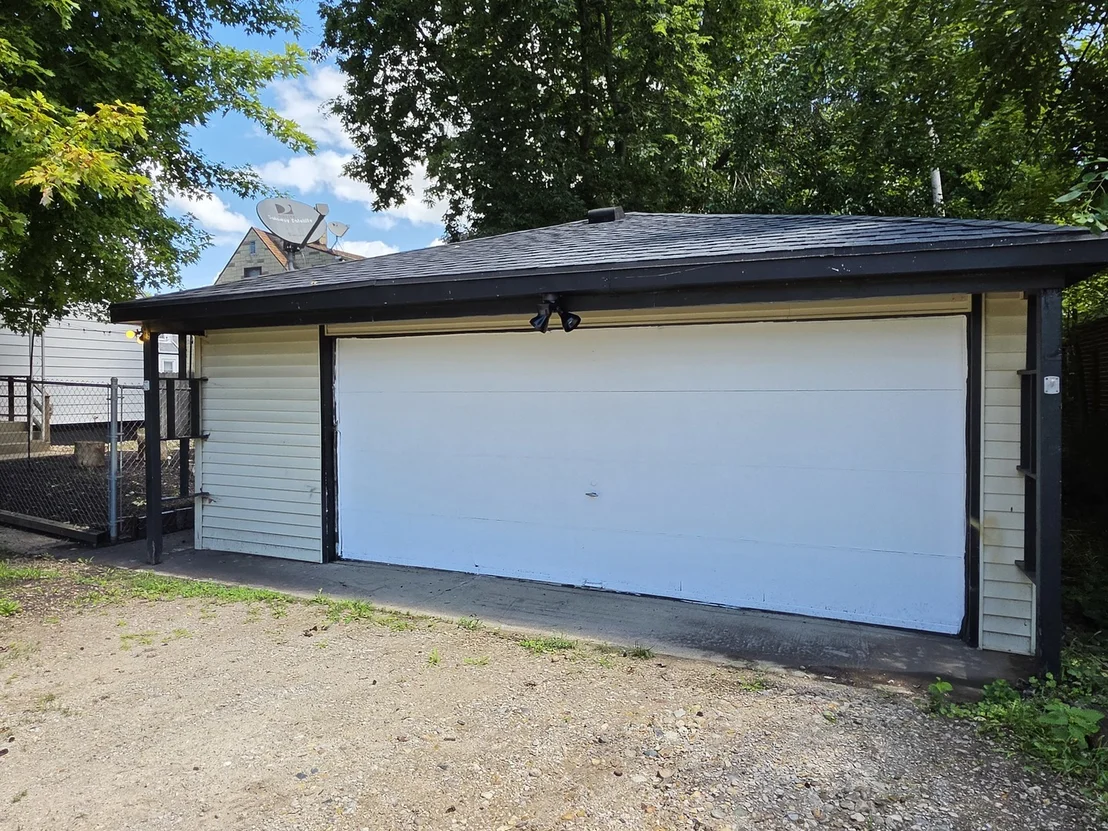 Photo of 907 Retz Drive