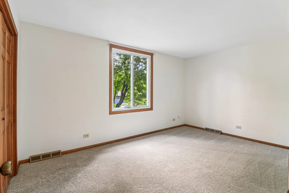 Photo of 733 Buttonwood Circle