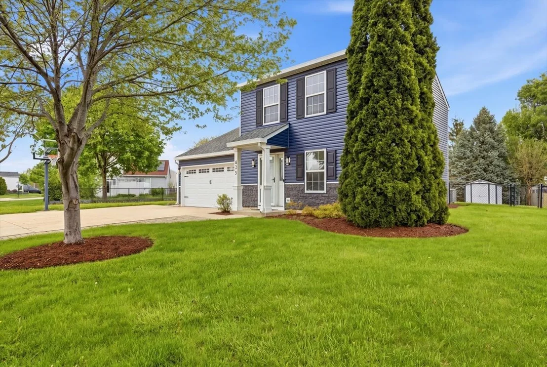 Photo of 625 Fairview Lane