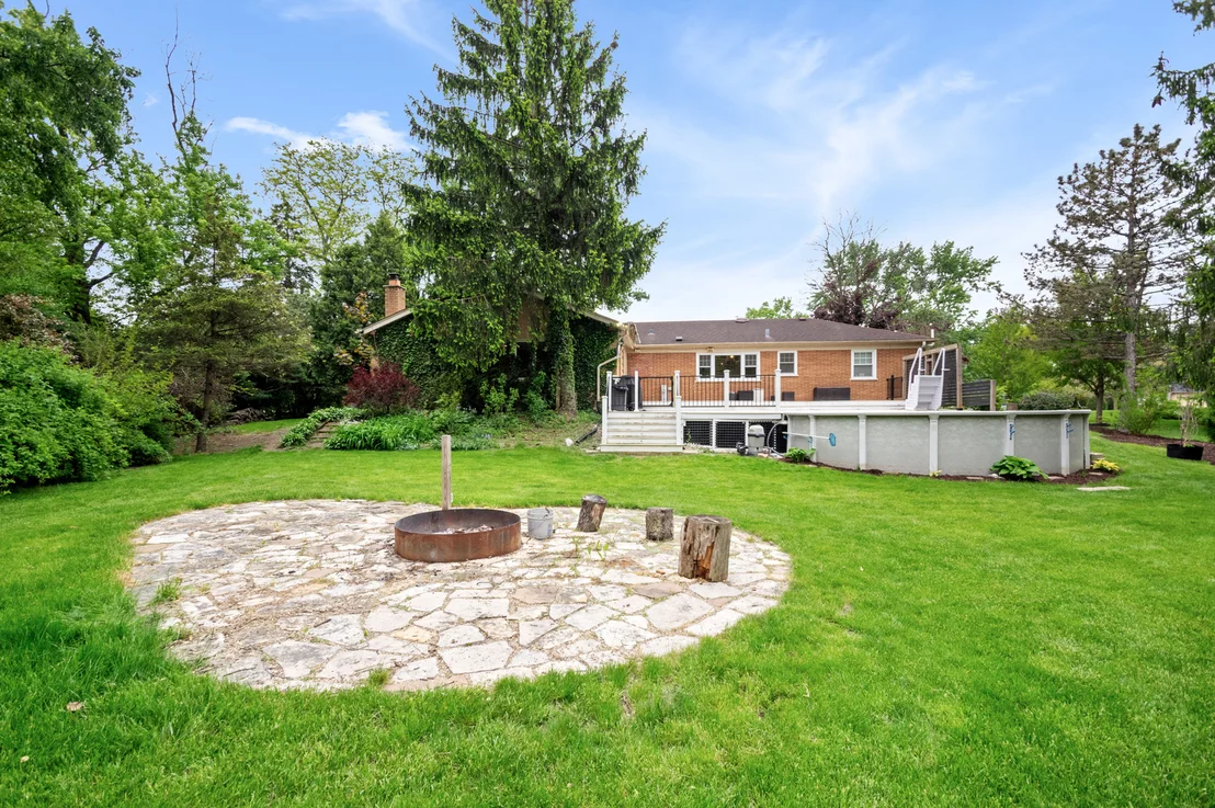 Photo of 17W214 W Hillside Lane