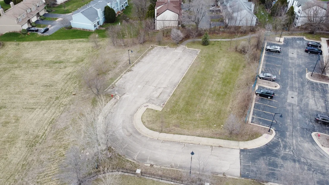 Photo of 1188 E Algonquin Road