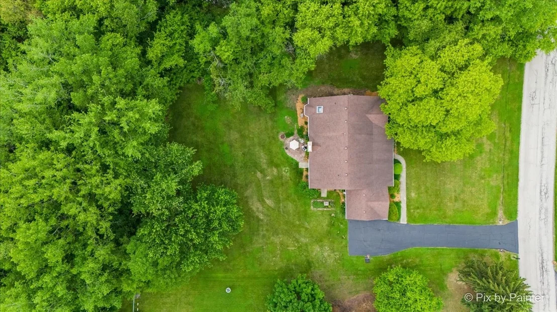 Photo of 39W889 Deer Run Drive