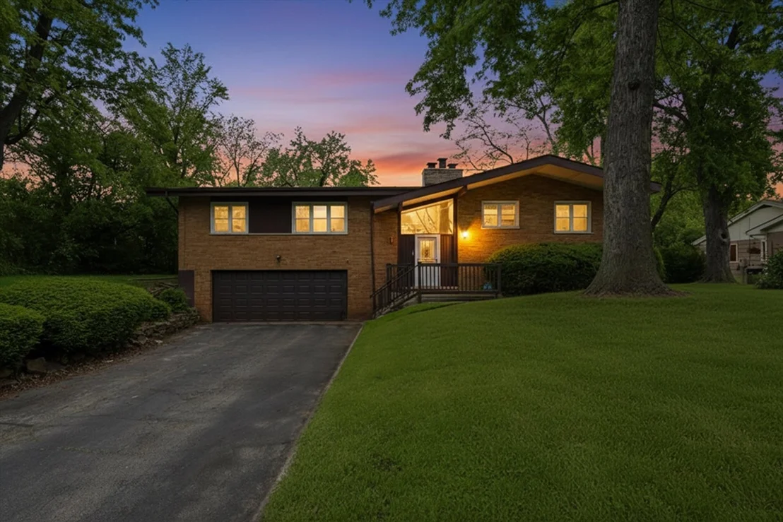 Photo of 2747 Perry Road