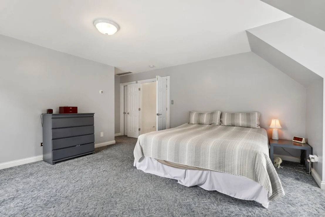 Photo of 3048 Brampton Lane