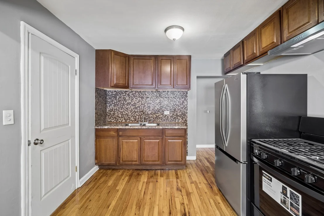 Photo of 4702 River Road