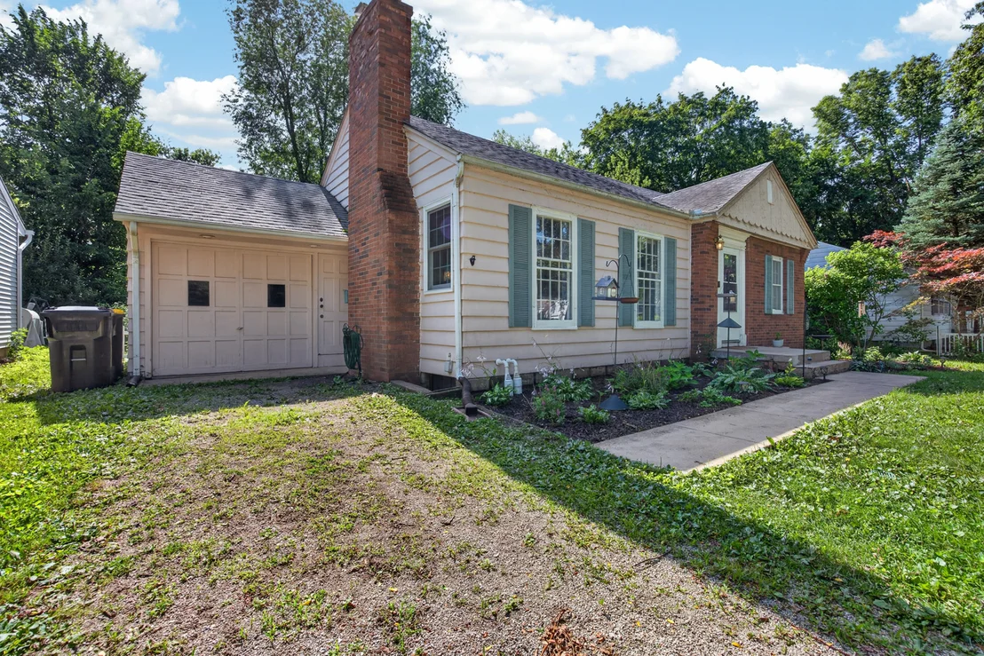 Photo of 816 Manchester Road