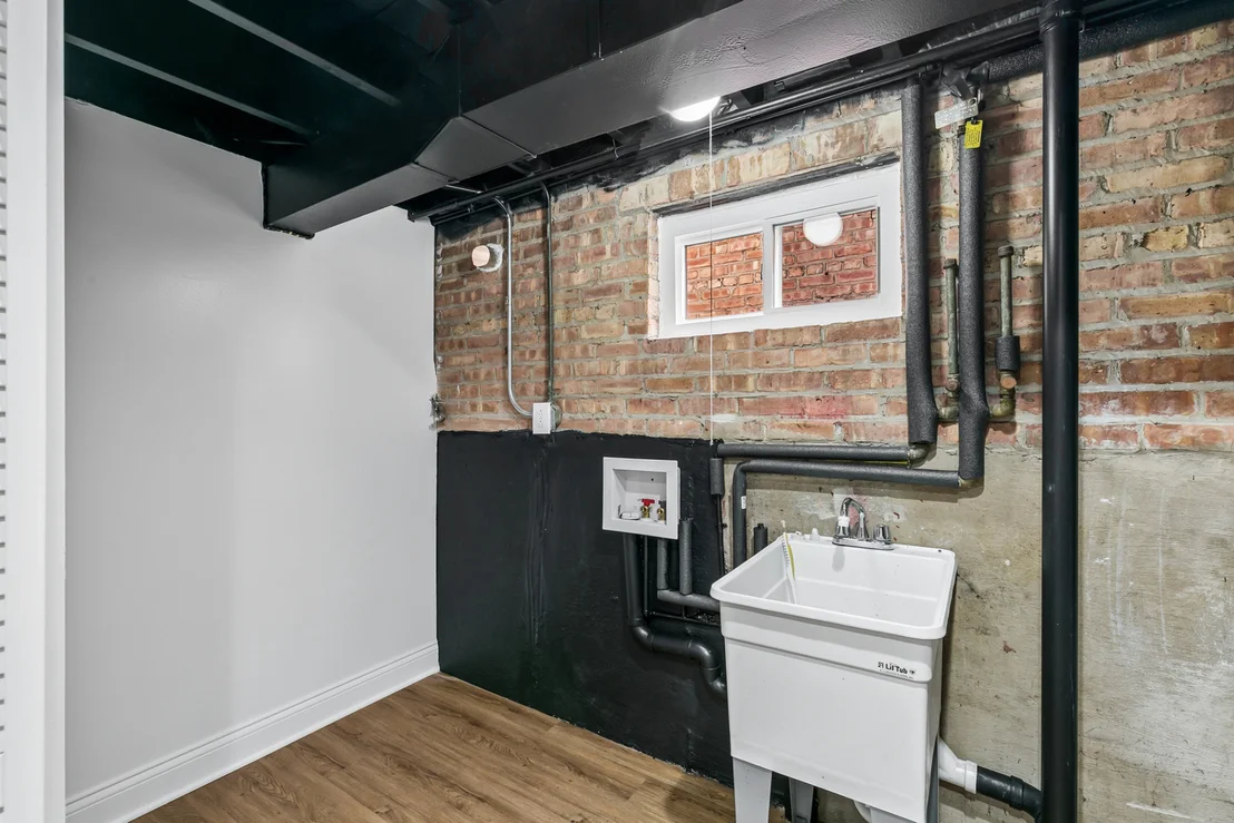 Photo of 1020 W 108th Place