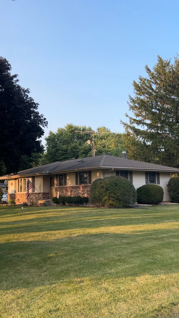 Photo of 4265 Town Hall Road