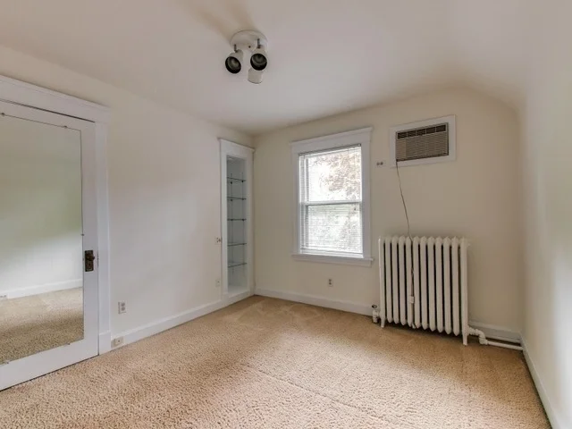 Photo of 1304 Wesley Avenue