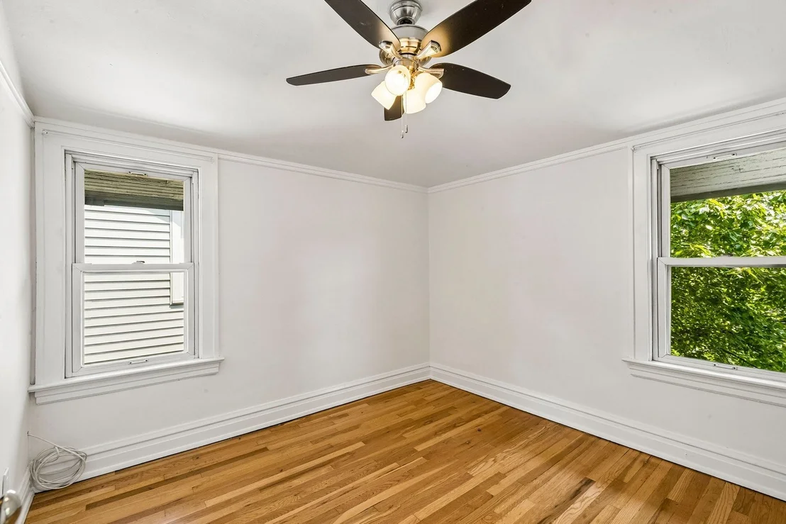 Photo of 848 Carpenter Avenue