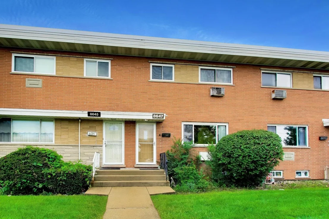Photo of 8647 Gregory Lane