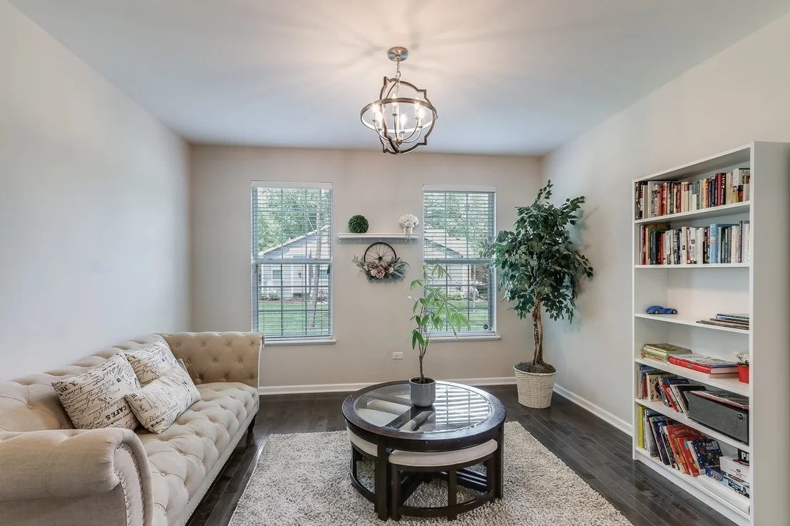 Photo of 1612 Bur Oak Drive