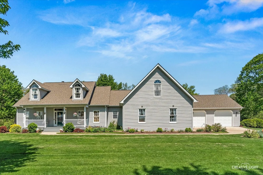 Photo of 16073 Burr Oak Road