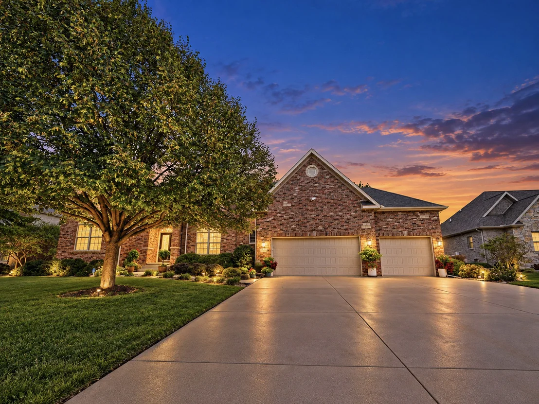 Photo of 18 Stonebrook Court