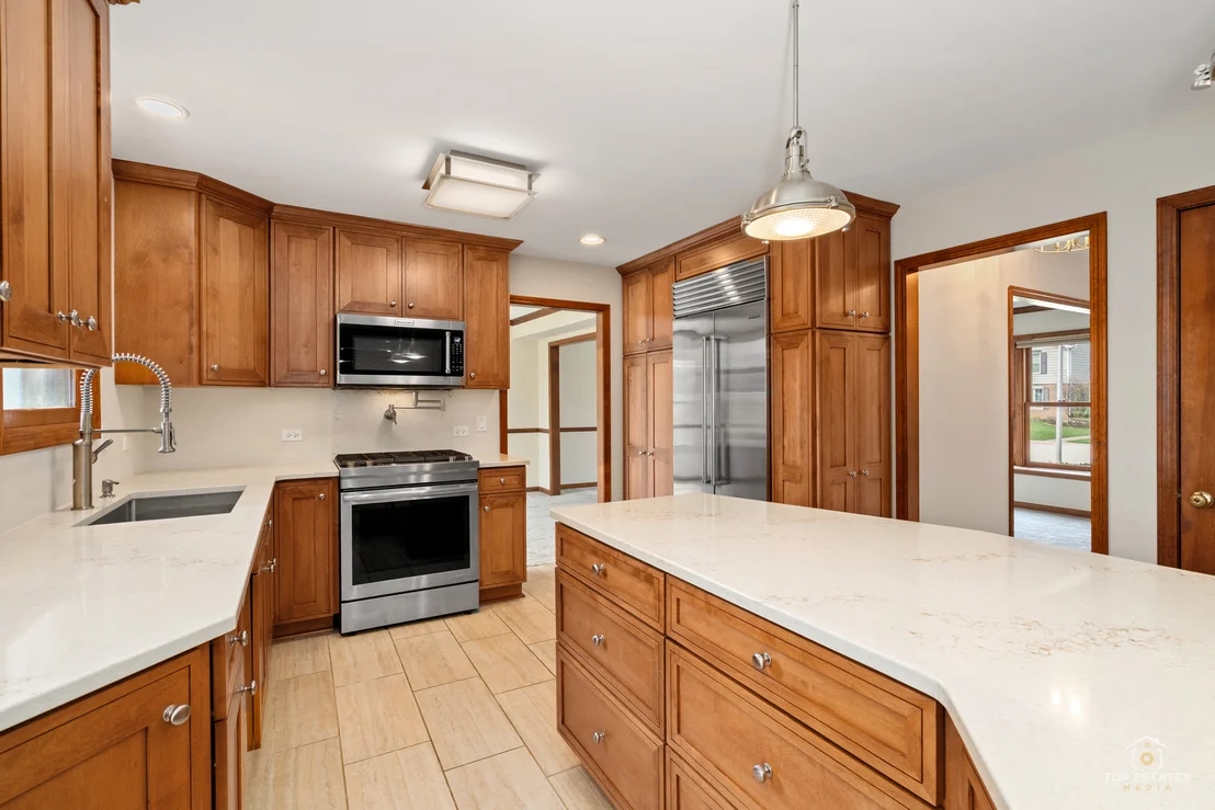 Photo of 225 Fairway Drive