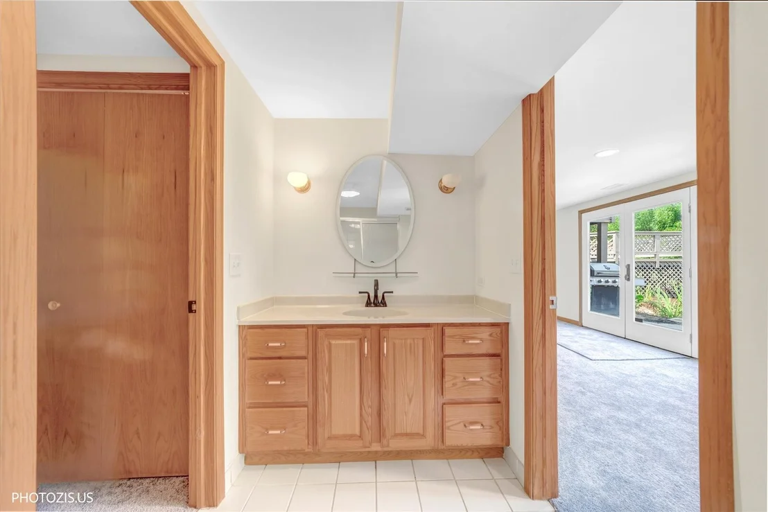 Photo of 970 Ponderosa Lane