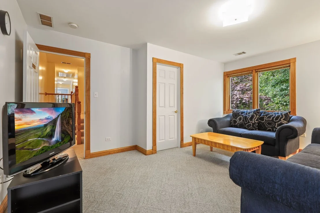 Photo of 3048 Brampton Lane
