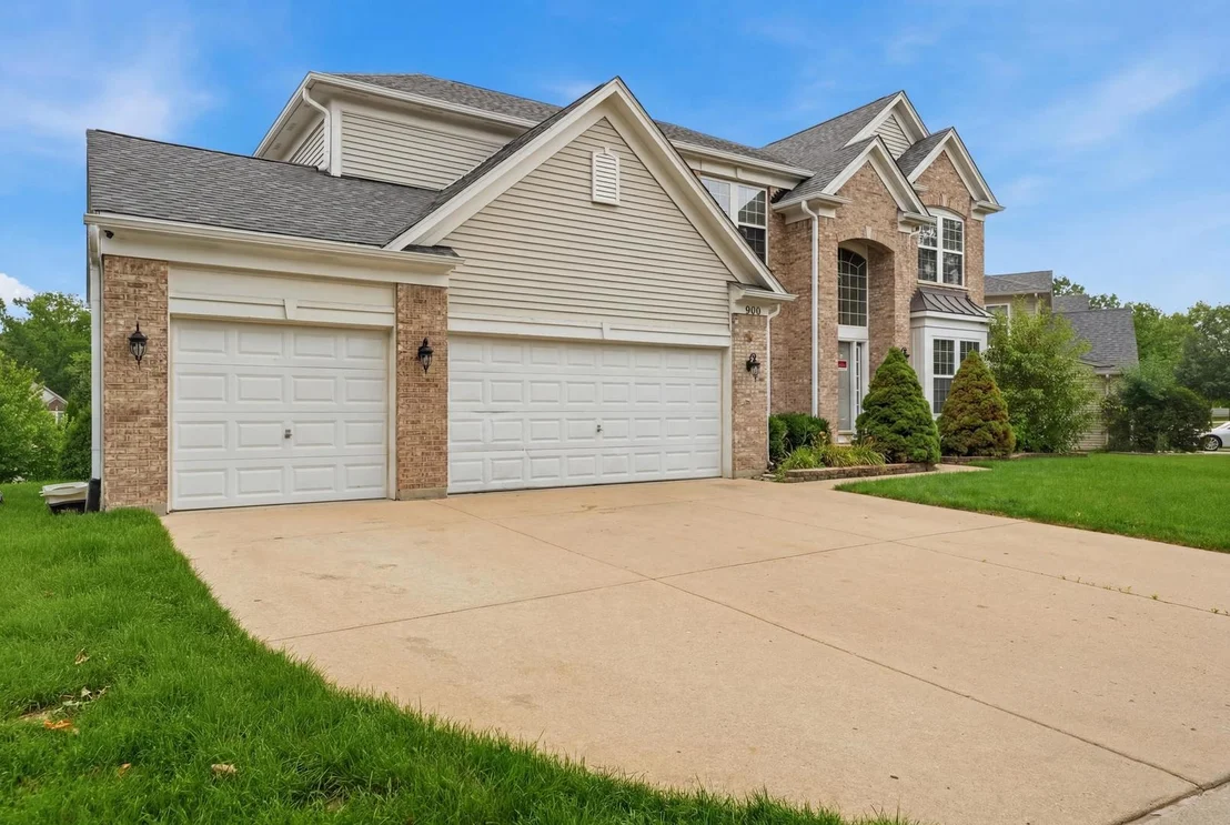 Photo of 906 Blue Ridge Drive