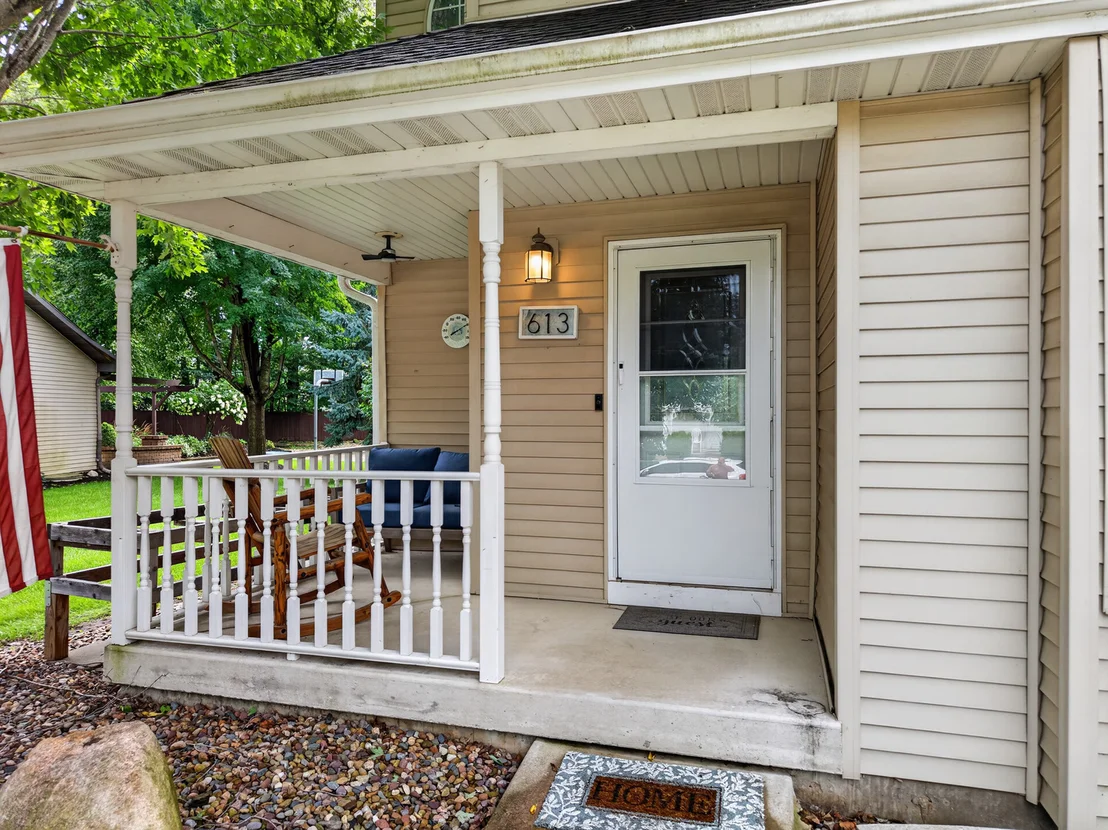 Photo of 613 Magnolia Lane