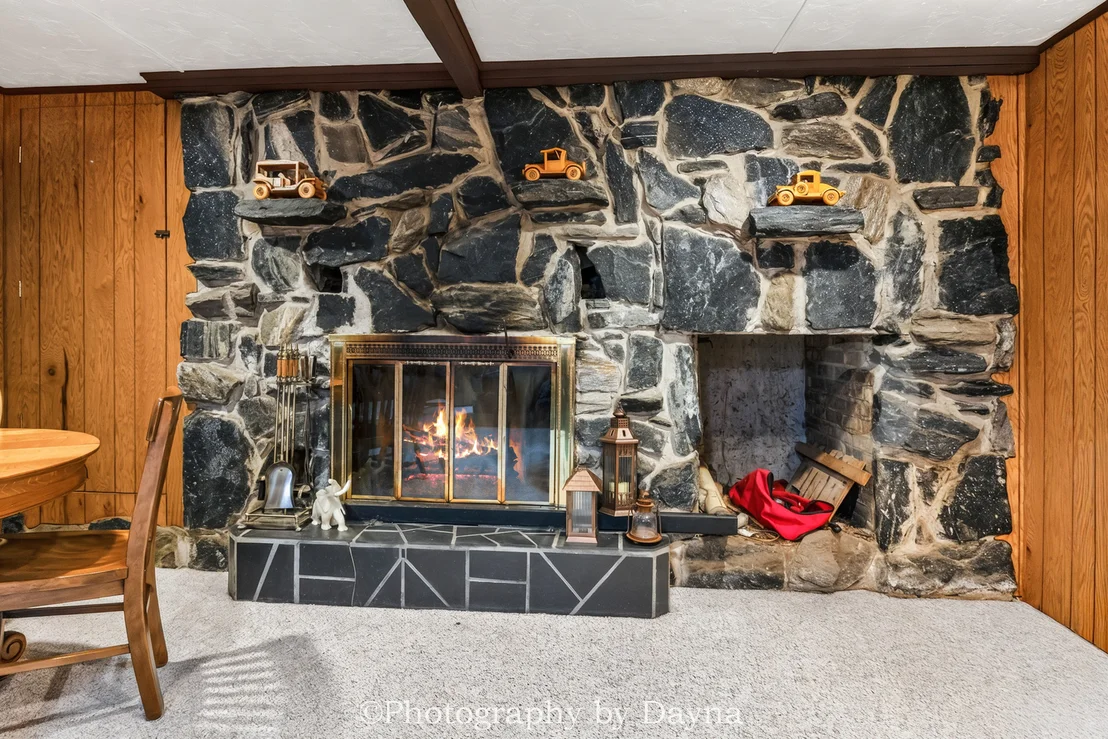 Photo of 2833 River Road