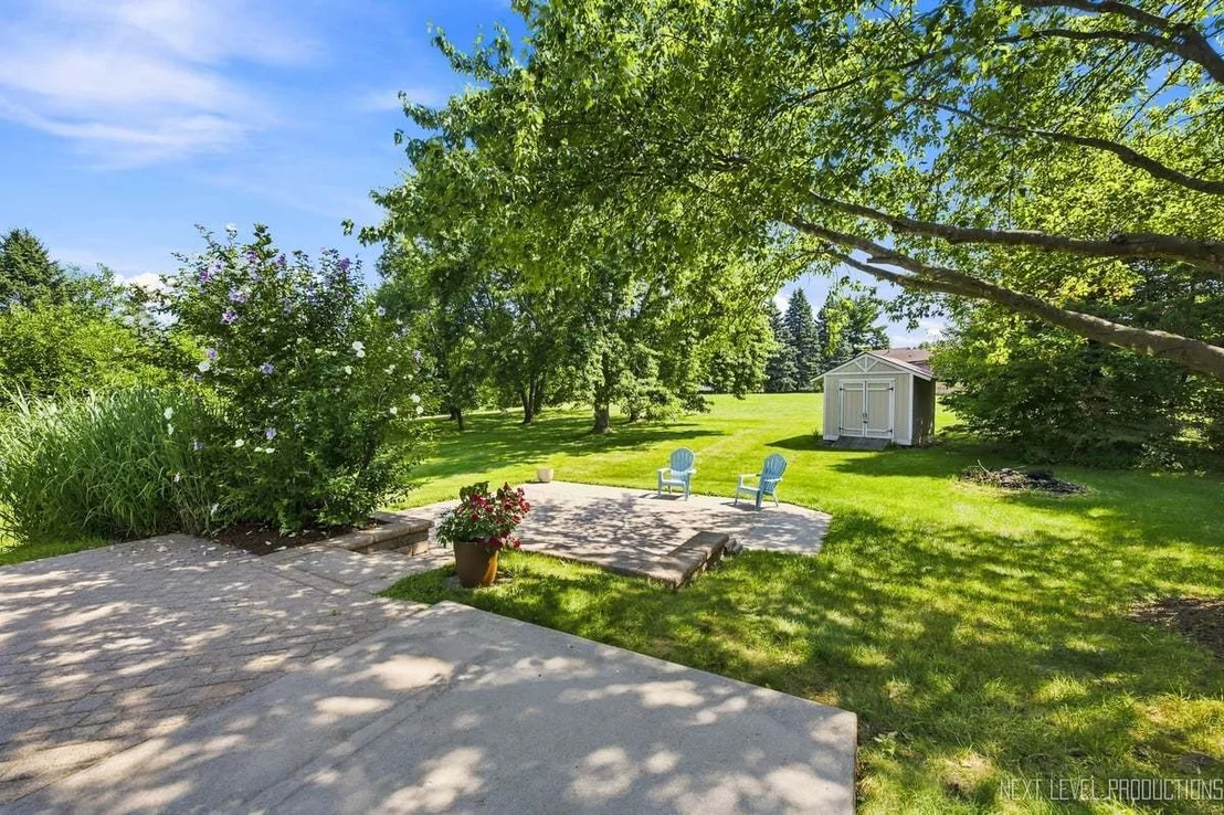 Photo of 4N849 White Pine Lane