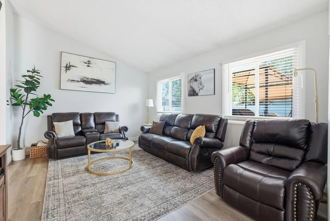 Photo of 3895 Clipper Drive