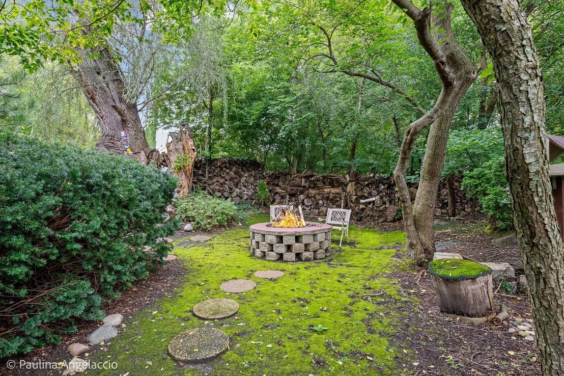 Photo of 22256 Cambridge Drive