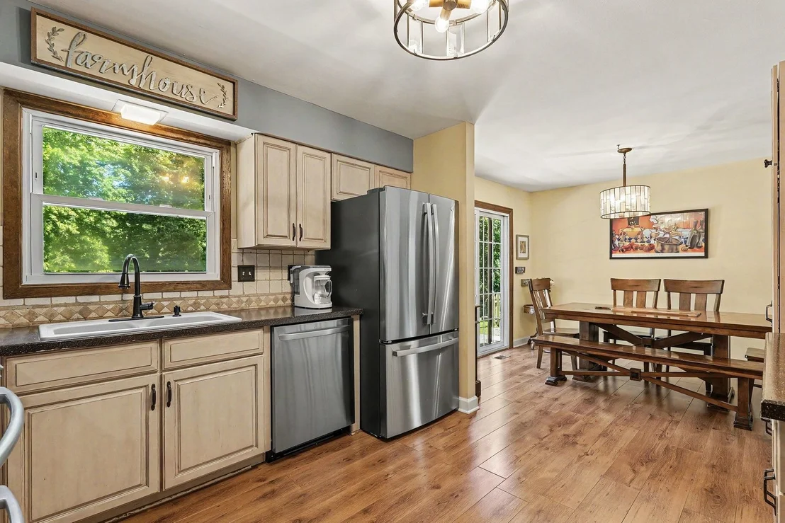 Photo of 640 Clearview Court