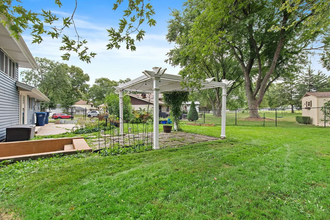 Photo of 321 Desmond Drive