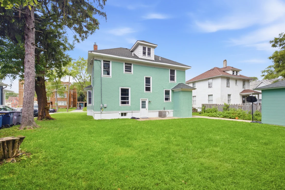 Photo of 459 N Spring Street
