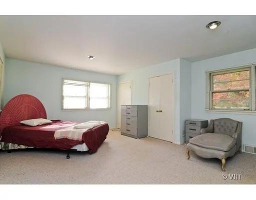 Photo of 836 Everett Road
