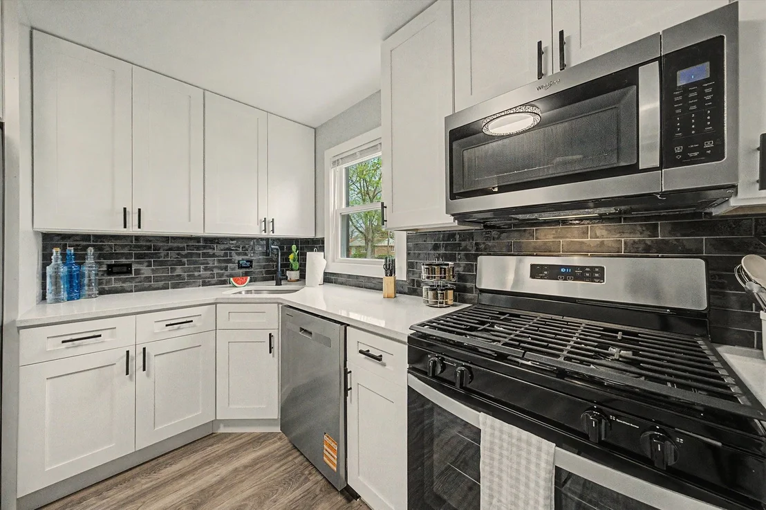 Photo of 14701 Beachview Terrace
