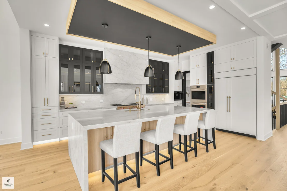Photo of 390 Forest Edge Drive