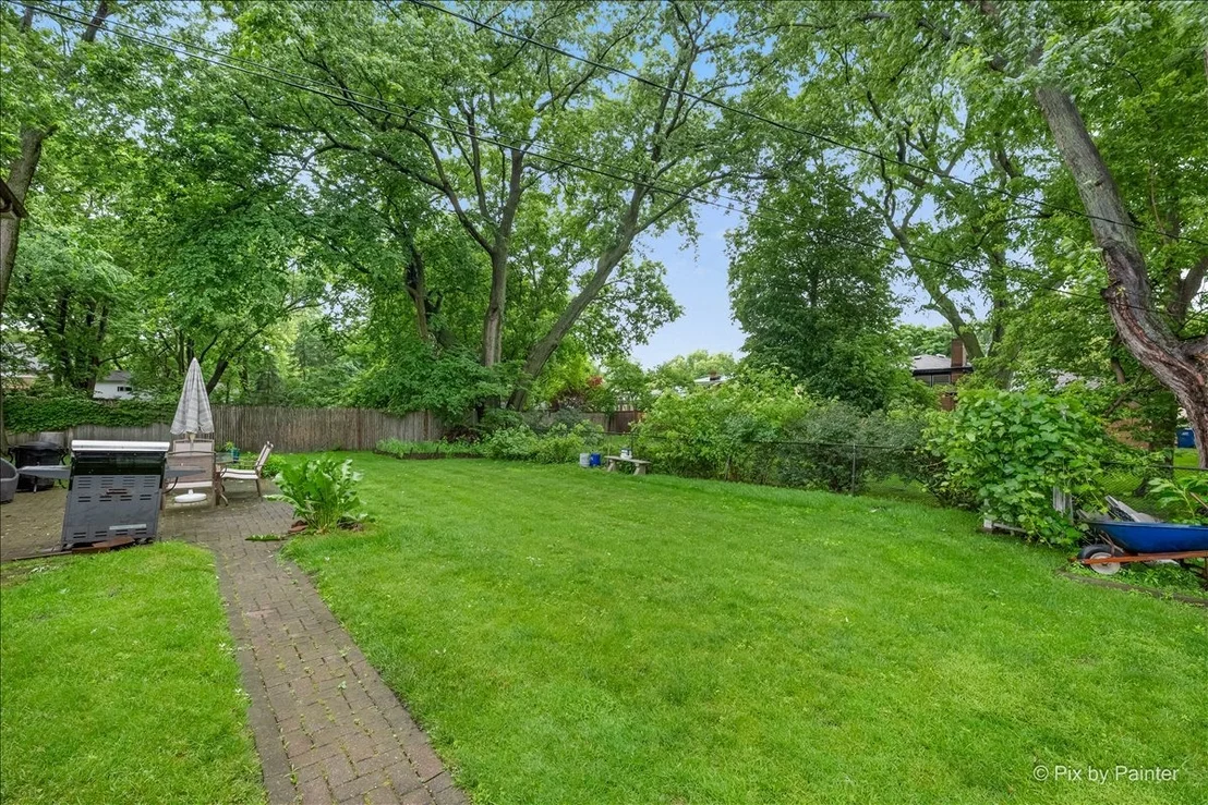 Photo of 2530 Old Glenview Road