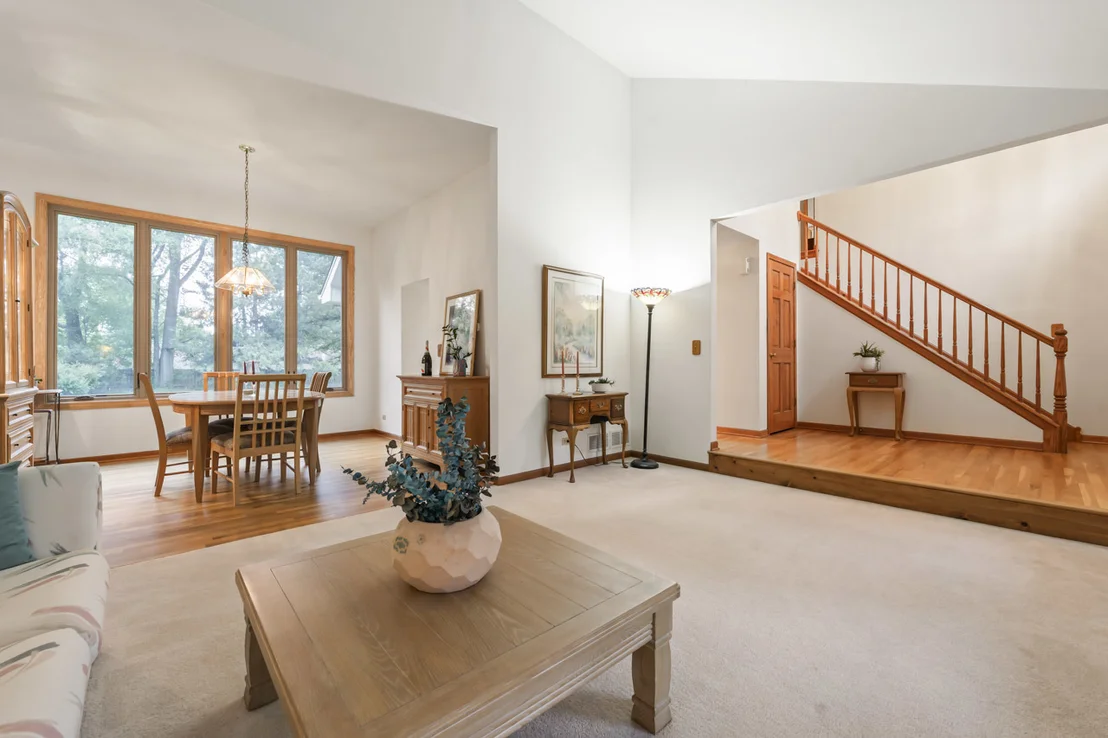Photo of 1155 Charter Oaks Drive