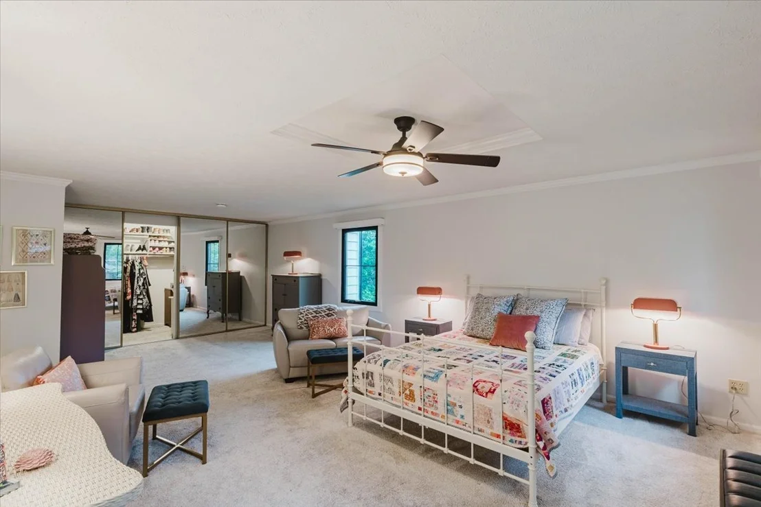 Photo of 2202 Hedgewood Drive