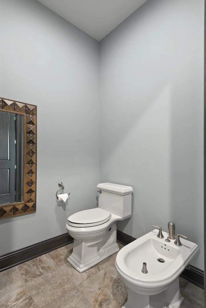 Photo of 5805 N Barrington Road