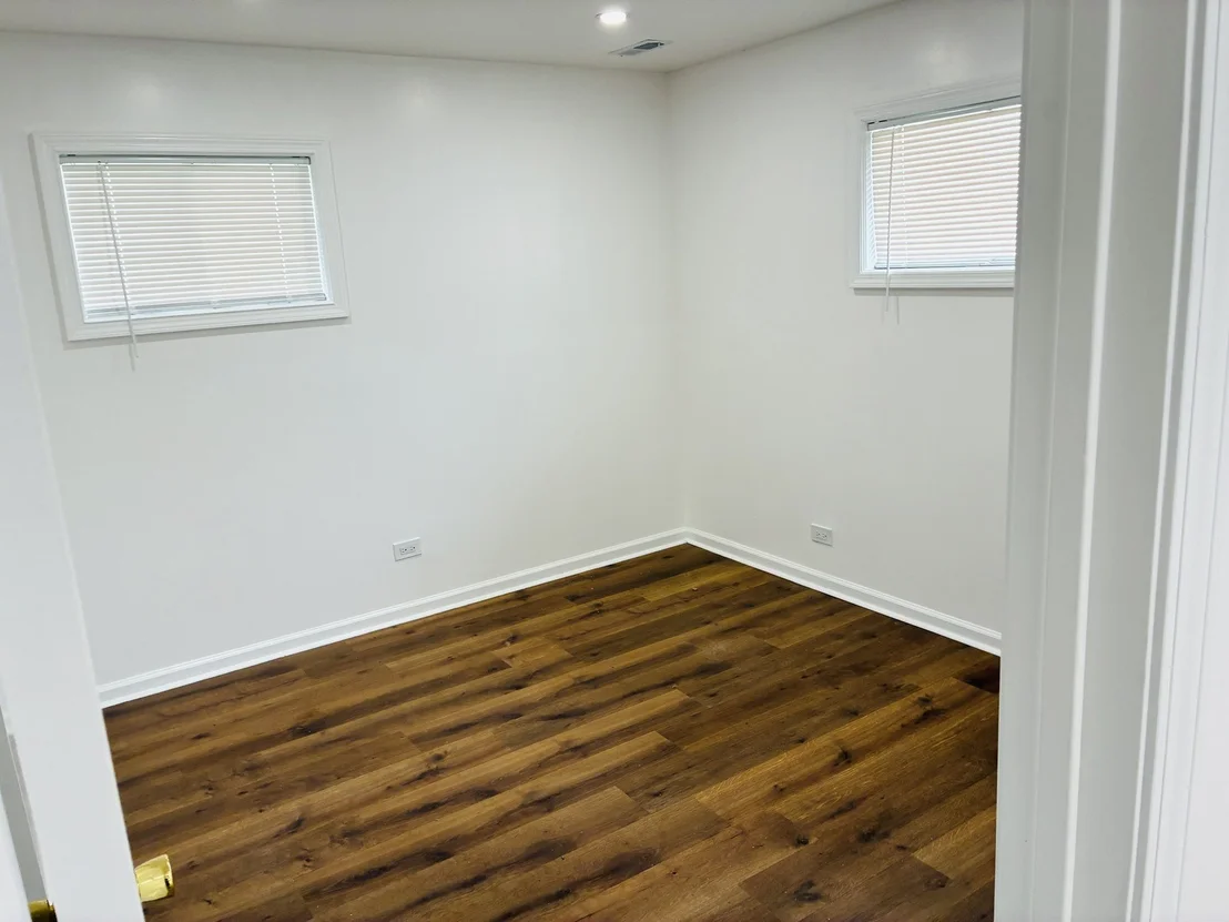 Photo of 16225 Central Park Avenue