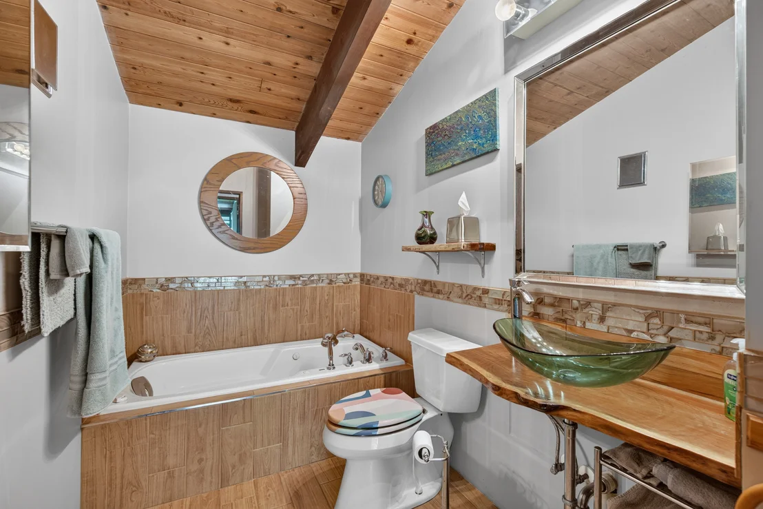 Photo of 2390 Circle Drive