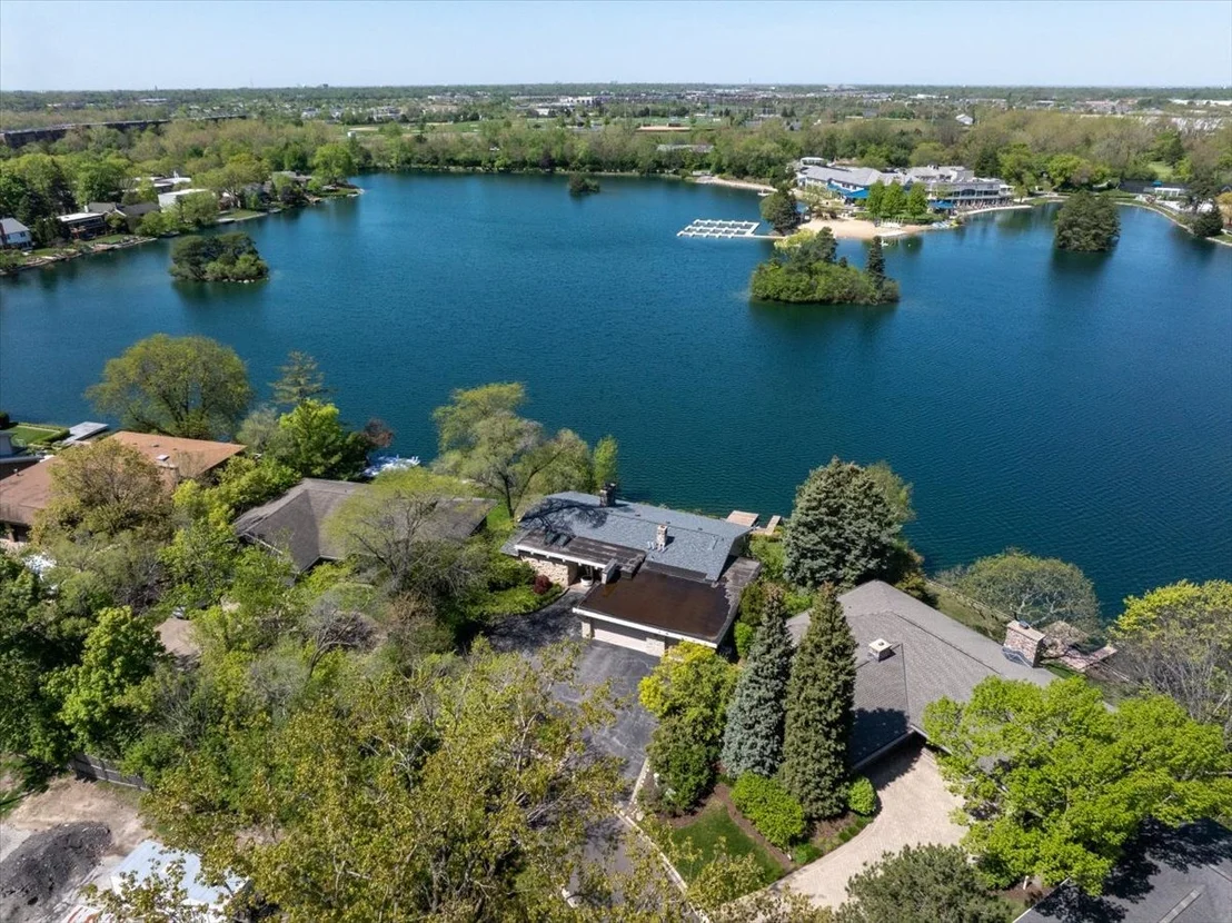 Photo of 2100 Valley Lo Lane