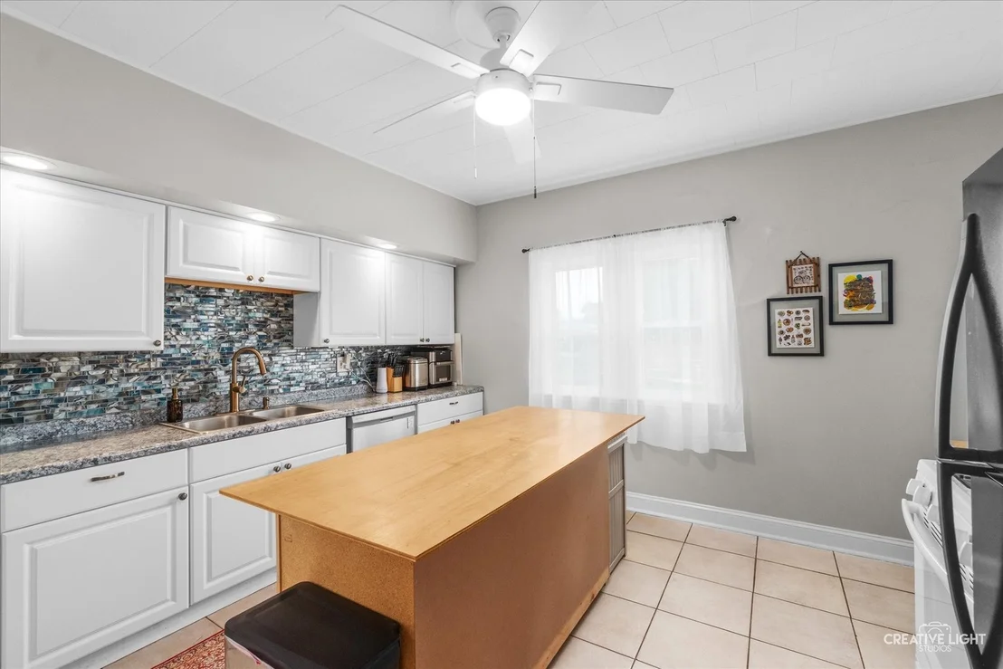 Photo of 921 Clement Street