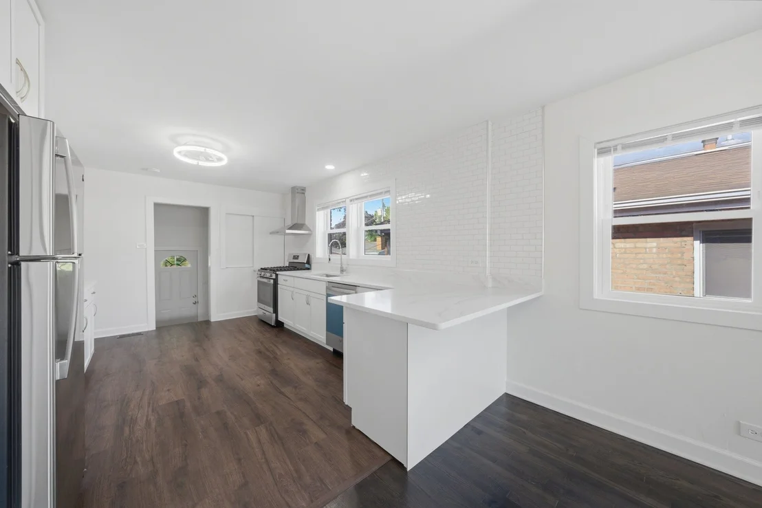 Photo of 415 W 95th Place
