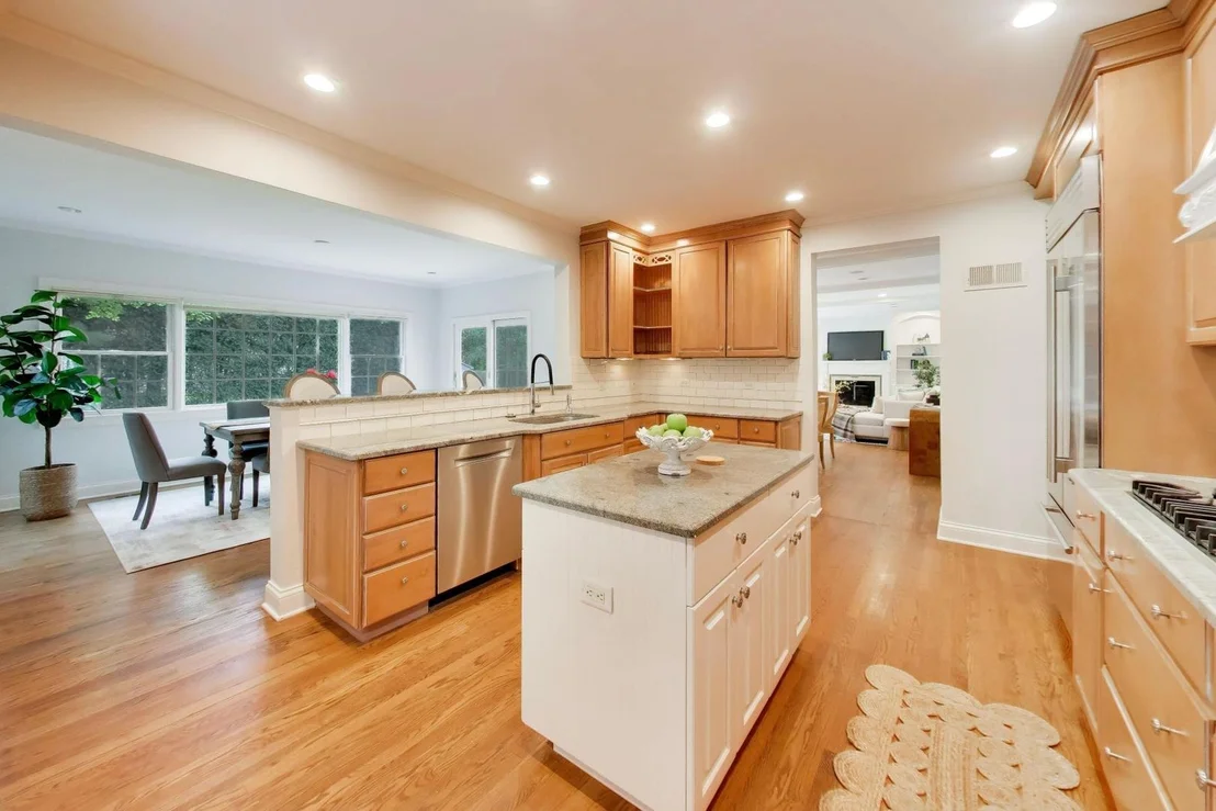 Photo of 917 Romona Road
